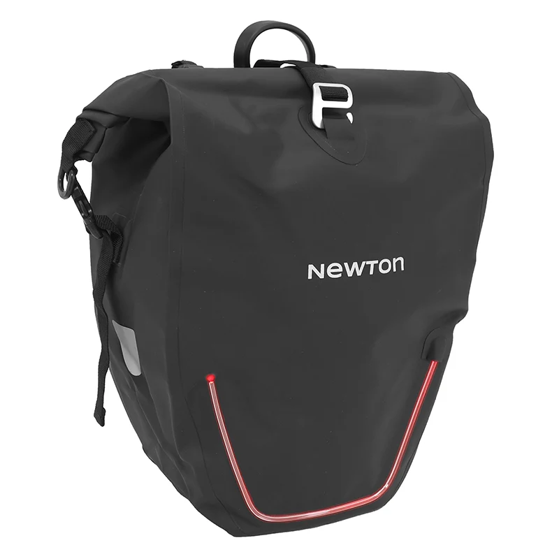 Sacoche Arrière Vélo Laterale Newton A LED Rouge 22L Noir Pochette Zip Intérieure Amovible (Vendu A L'Unite) - Fixation Crochets Sur Porte Bagage (Inclus Câble Usb-C)