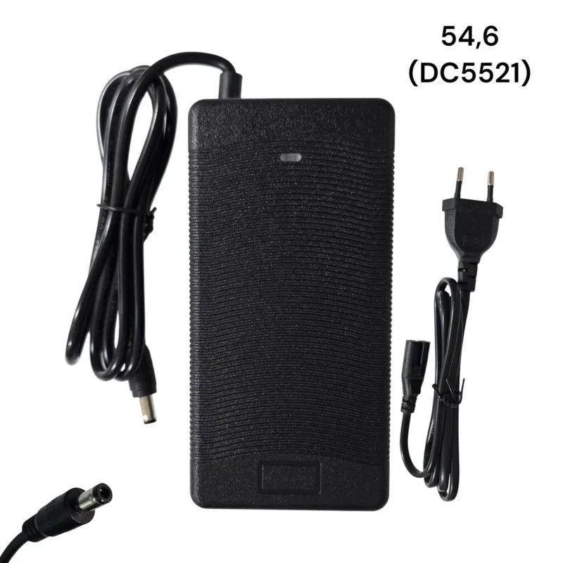 Chargeur premium 54,6 V 2 A connecteur DC5521